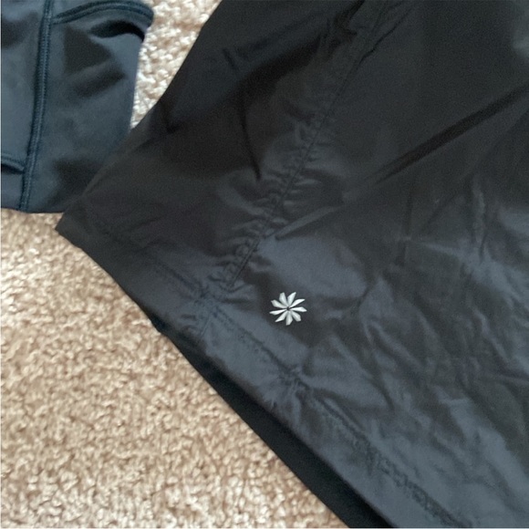 Athleta padded mini skirt. Size 2 - Picture 13 of 15